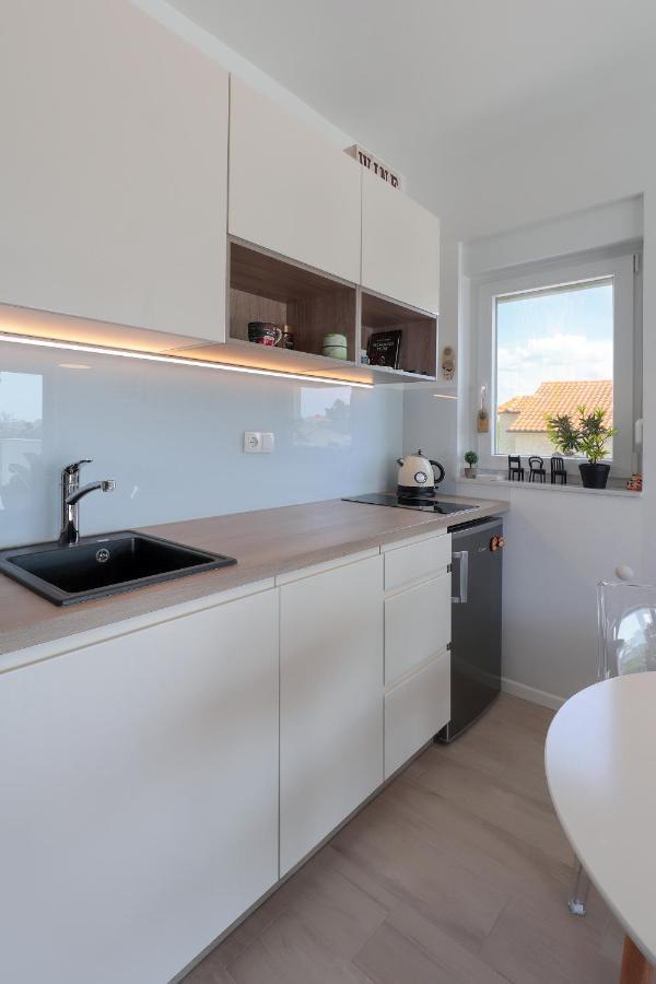 Apartment Alan 2 Врси Экстерьер фото